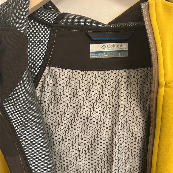 Columbia Men's Golden Hooded Ski Shell Jacket - Picture 8 of 10